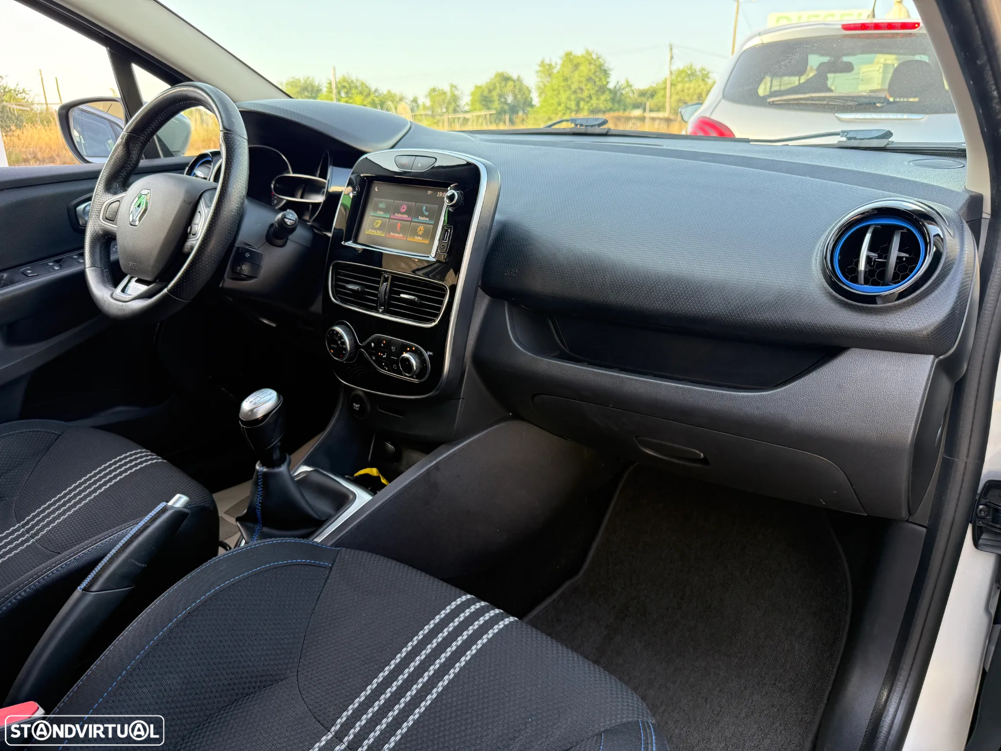 Renault Clio Sport Tourer 1.5 dCi GT Line - 22