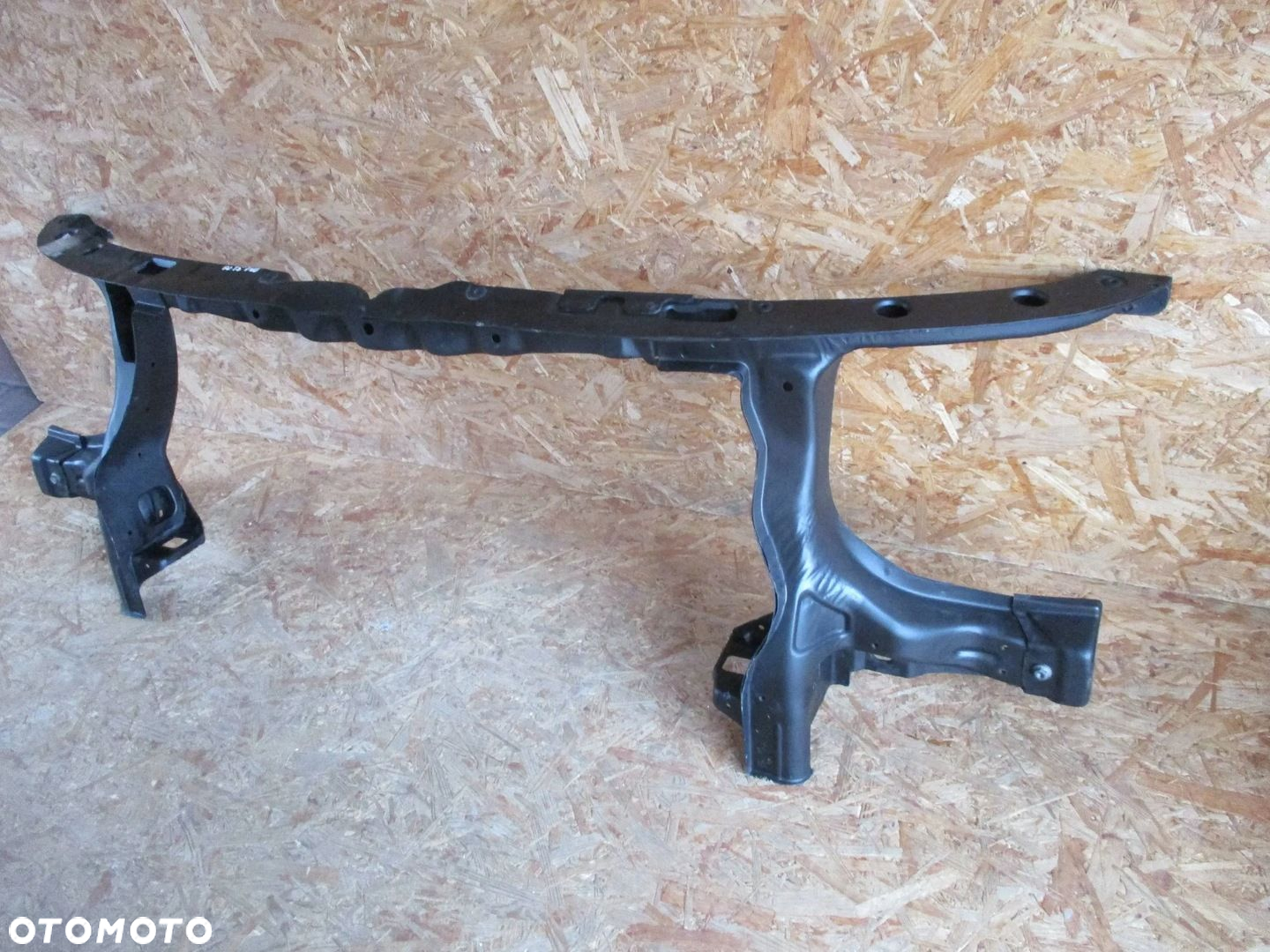 PAS PRZEDNI VW T5 7H0 - 3