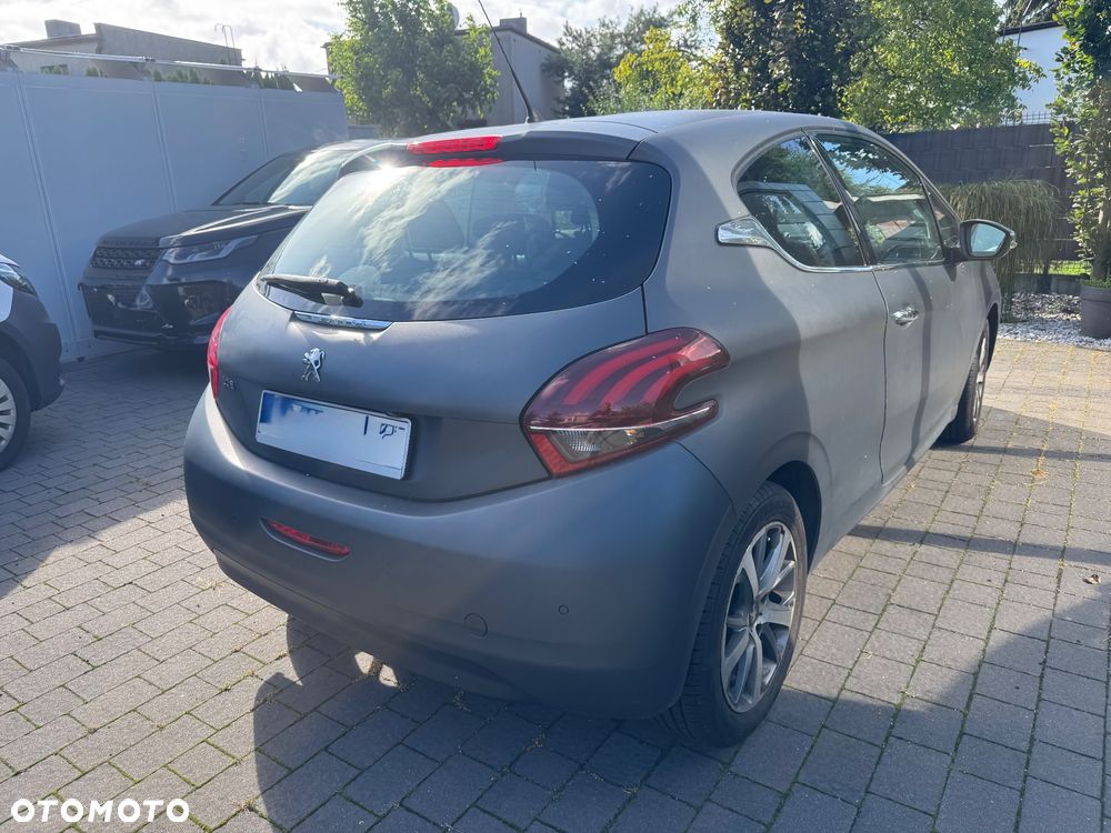 Peugeot 208 1.2 PureTech Active - 8