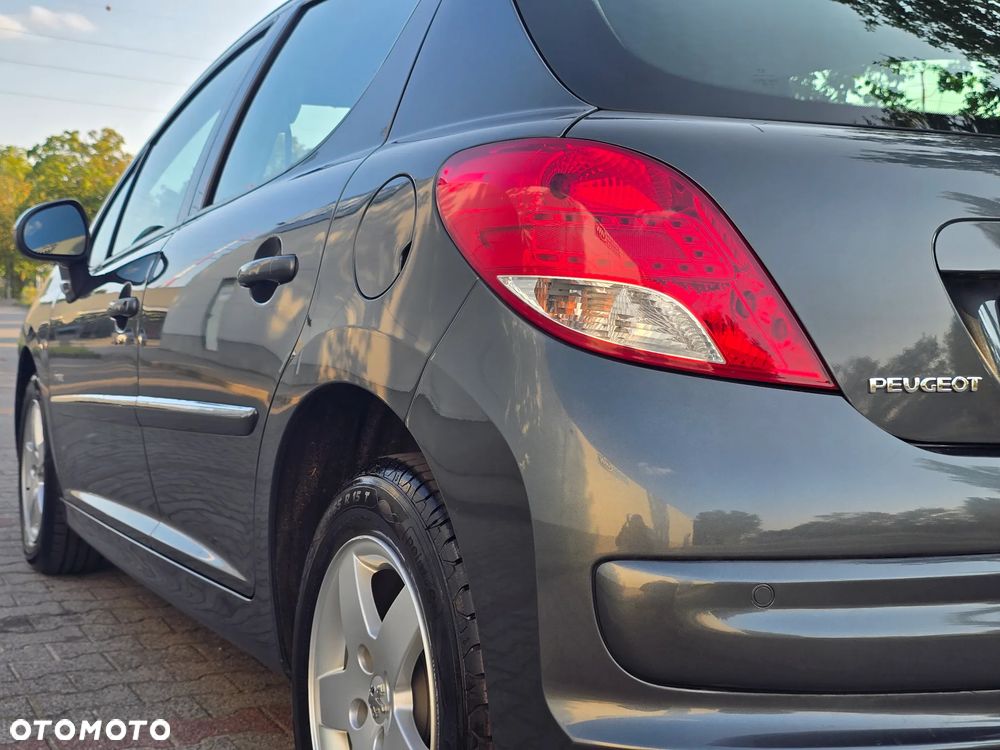 Peugeot 207 95 VTi Forever - 28