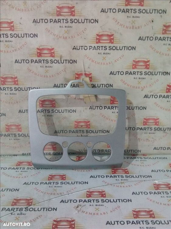 consola cd auto ford focus 2 1.6 tdci an fabr. 2007 - 1