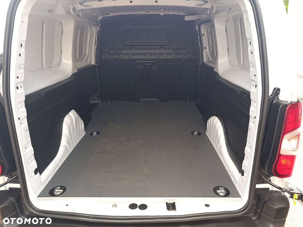 Toyota PROACE CITY - 12