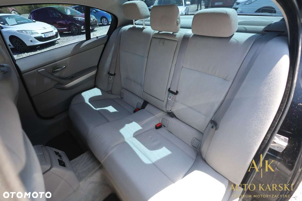 BMW Seria 3 - 37