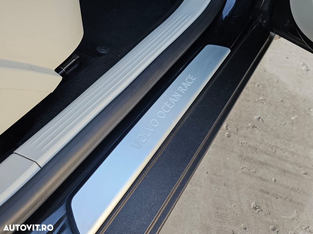 Volvo V40 D2 Geartronic - 13