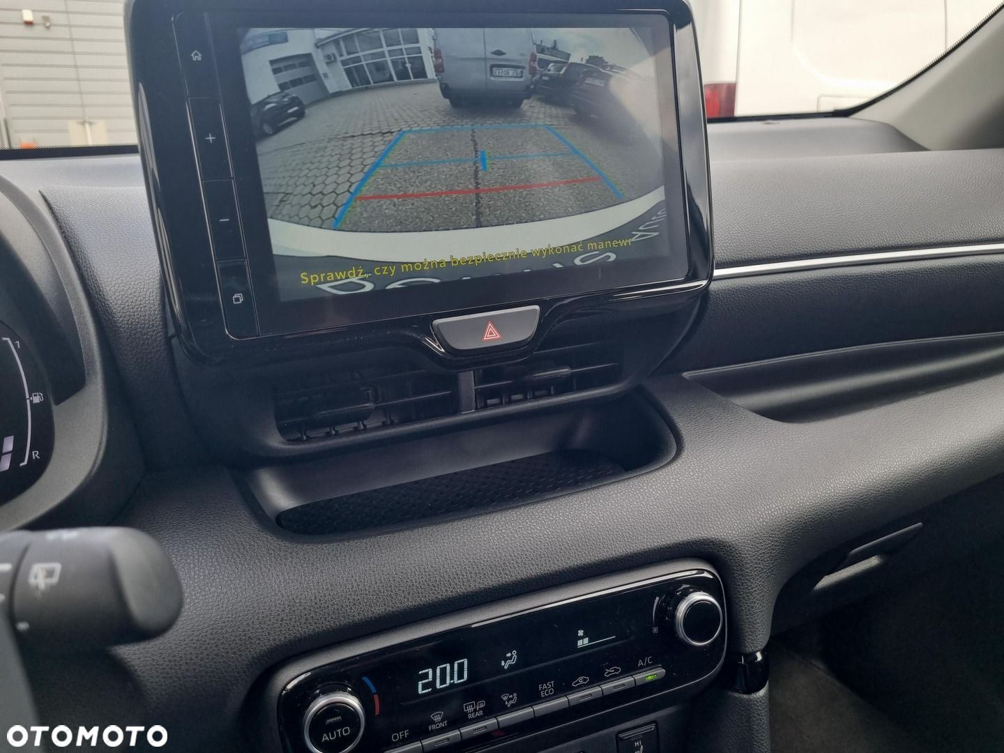 Toyota Yaris - 20