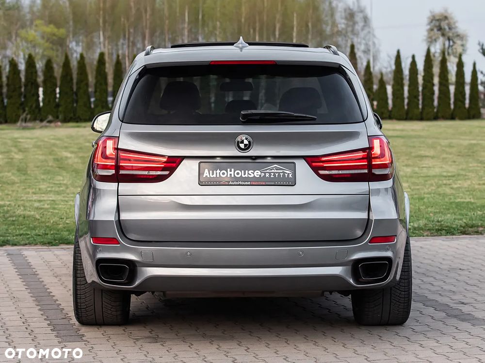 BMW X5 xDrive50i Sport-Aut - 9