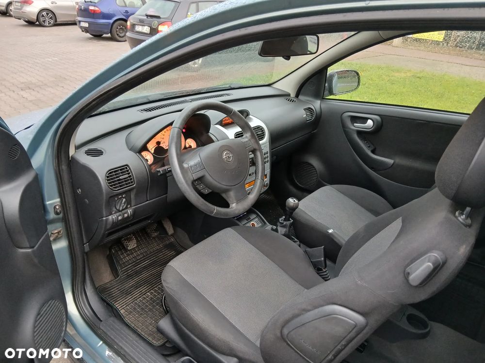 Opel Corsa 1.2 16V - 6