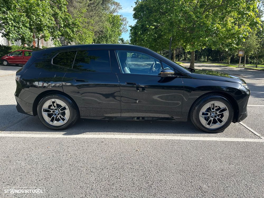 BMW iX xDrive 40 Pack Desportivo - 5