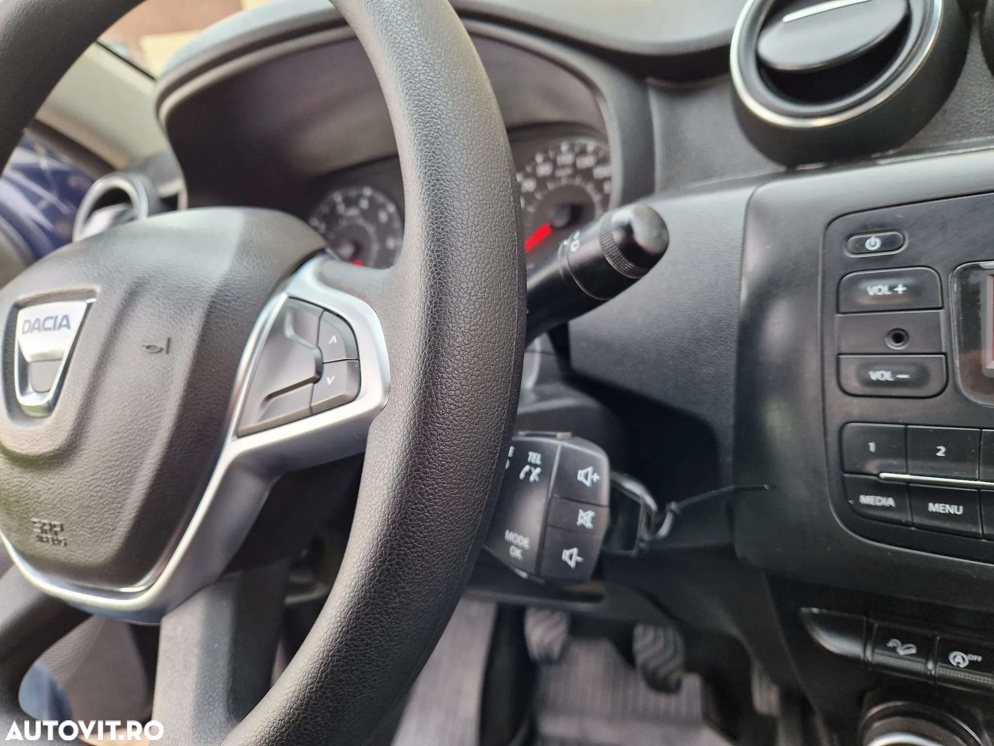 Dacia Duster 1.5 Blue dCi 4WD Comfort - 14