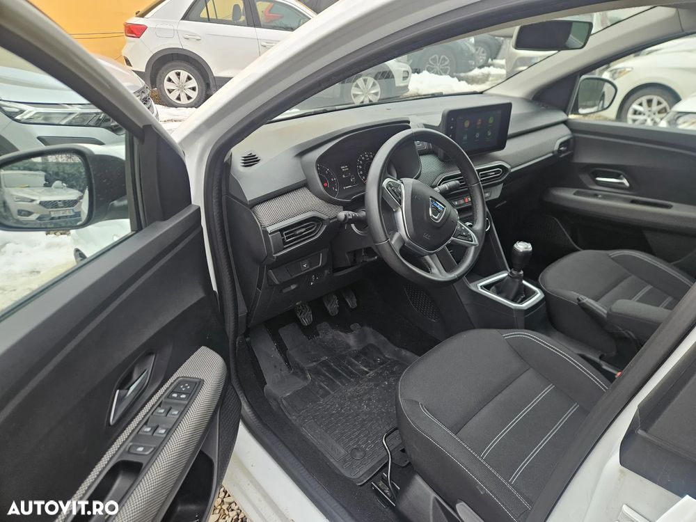 Dacia Logan TCe 90 MT6 Comfort - 29