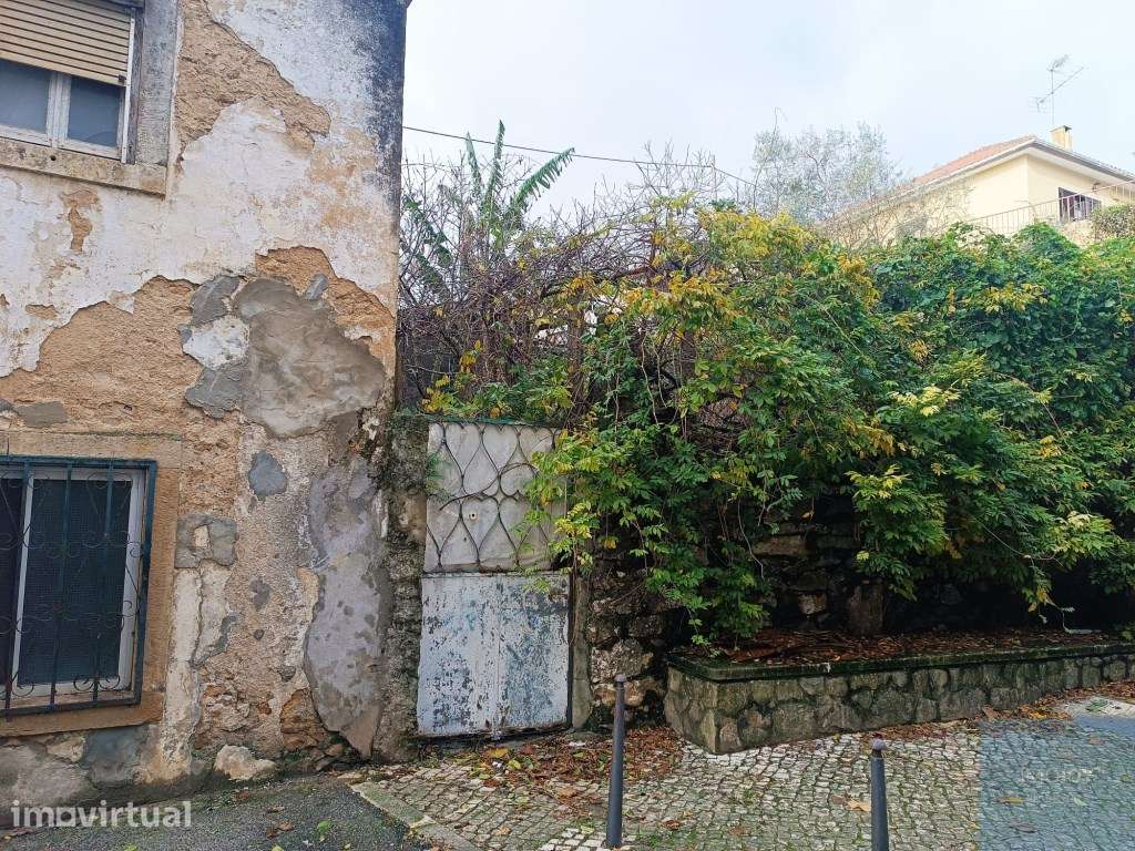 Terreno de dois lotes contíguos com Moradias em ruínas em Agualva -... - Grande imagem: 4/34