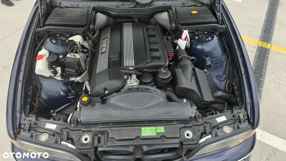 BMW Seria 5 - 29