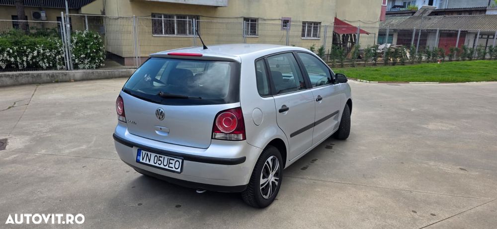 Volkswagen Polo 1.2 MATCH - 2
