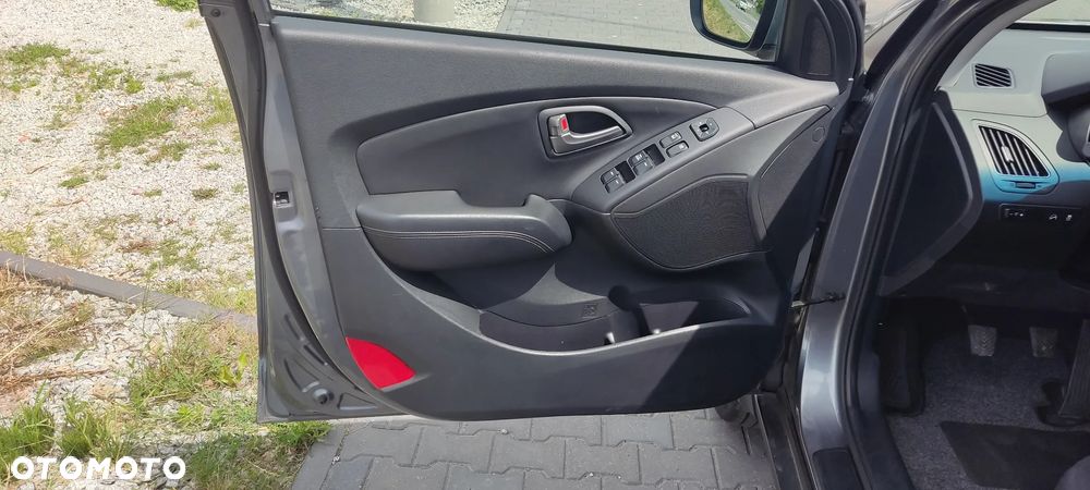 Hyundai ix35 1.6 2WD Fifa World Cup Edition - 23