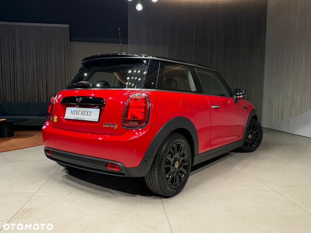 MINI Cooper SE Classic Trim - 4