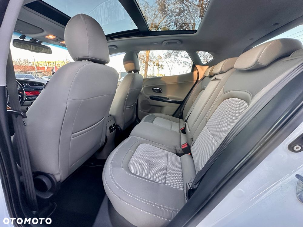 Kia Ceed 1.6 GDI DCT Platinum Edition - 13