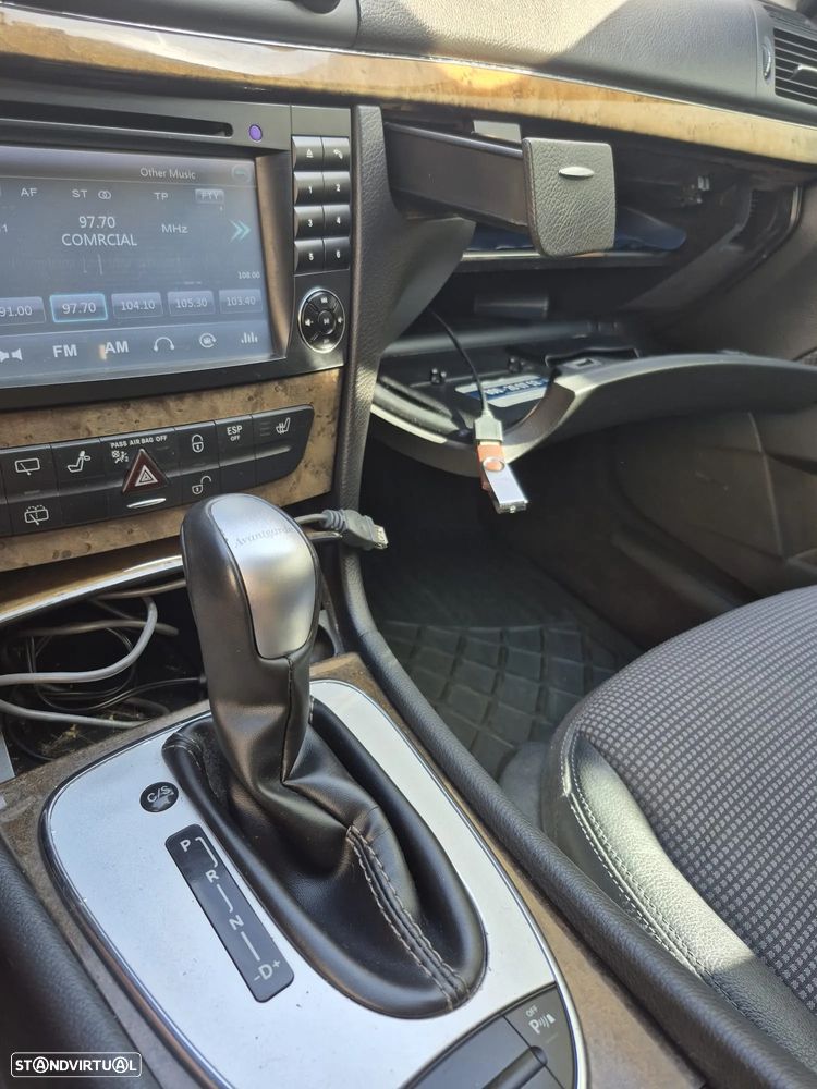 Mercedes-Benz E 220 CDi Avantgarde Aut. - 17