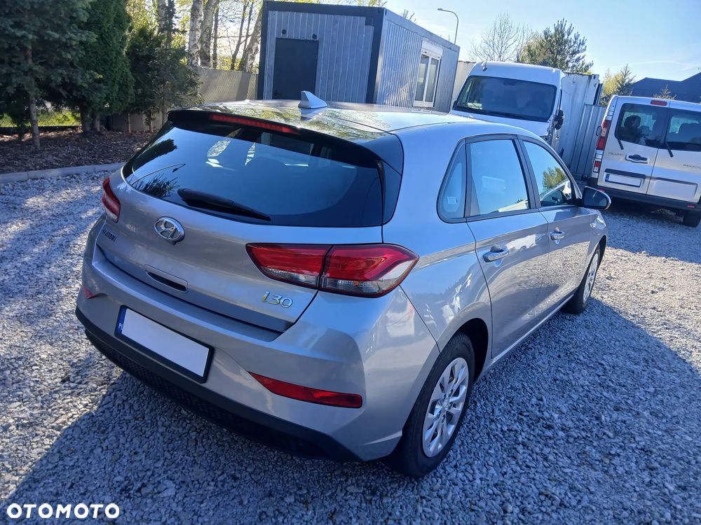 Hyundai i30 1.5 DPI Comfort - 16