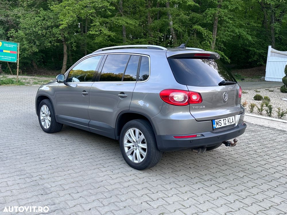 Volkswagen Tiguan - 4