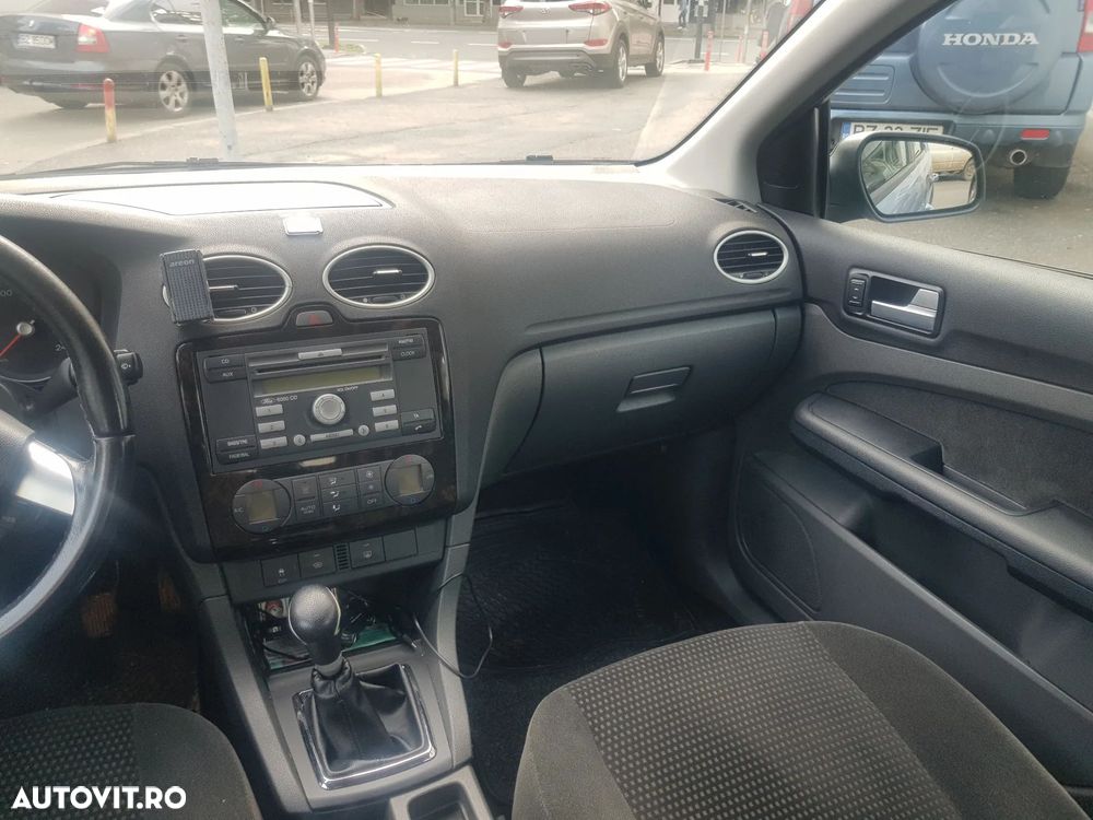 Ford Focus 1.6 Ti-VCT Titanium - 7
