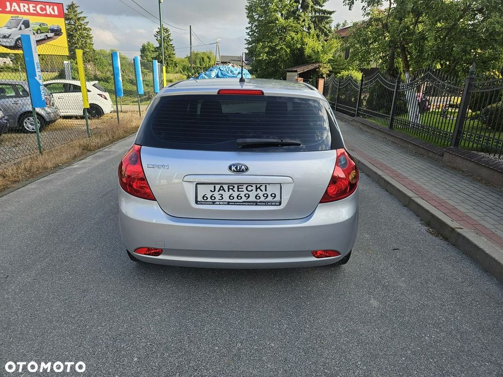 Kia Ceed - 5