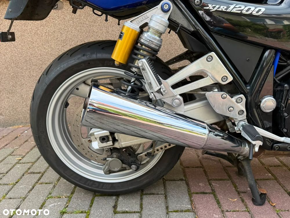 Yamaha XJR - 30