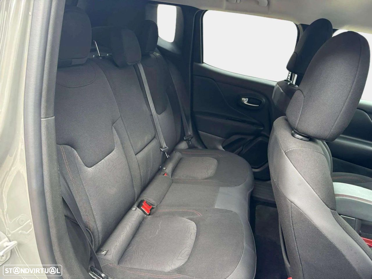 Jeep Renegade 1.3 TG 4Xe Trailhawk - 16
