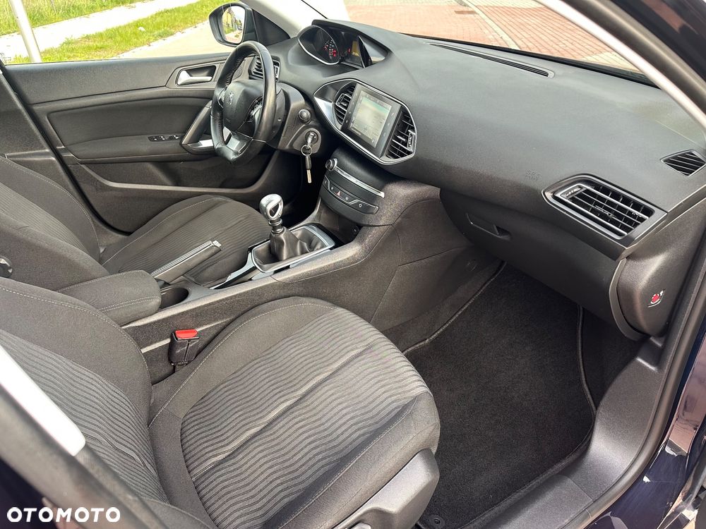 Peugeot 308 BlueHDi 120 Stop & Start Style - 36