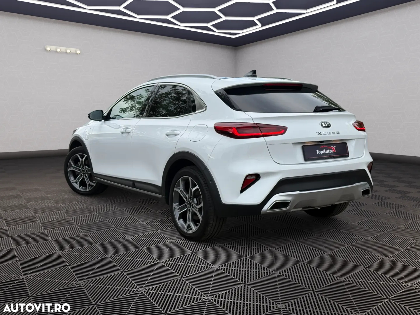 Kia XCeed 1.6 GDI DCT6 OPF Plug-in-Hybrid PLATINUM - 3