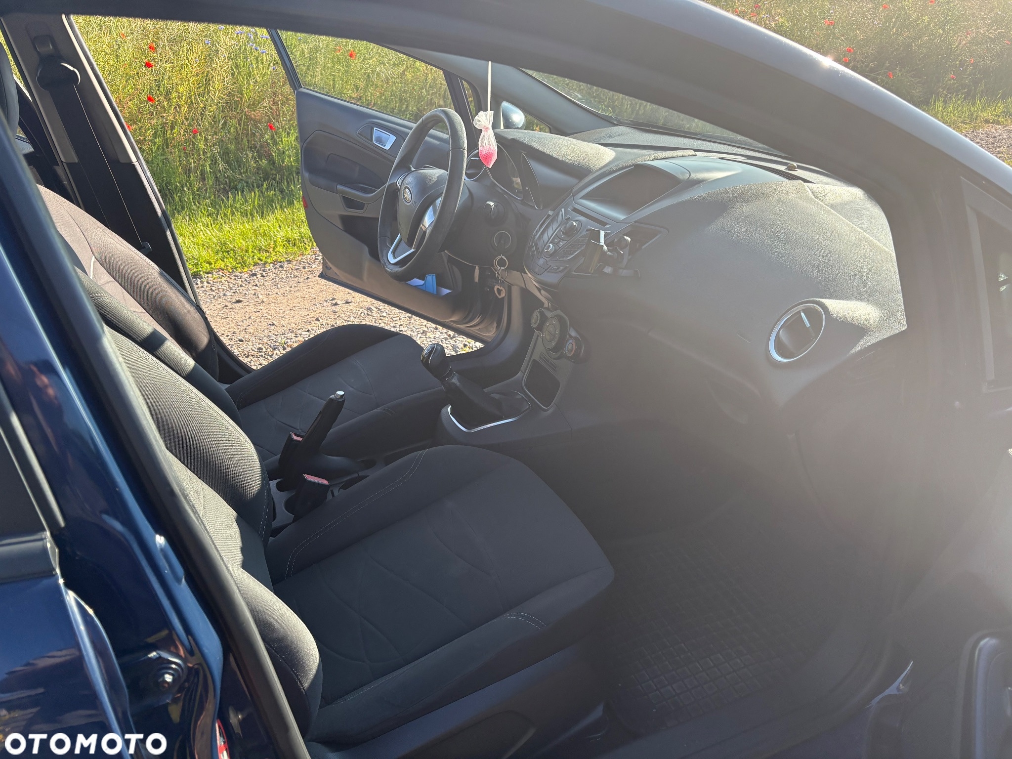 Ford Fiesta 1.5 TDCi Ambiente - 4