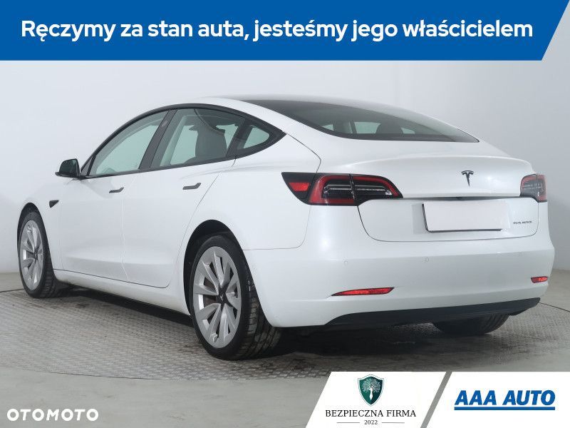 Tesla Model 3 - 5