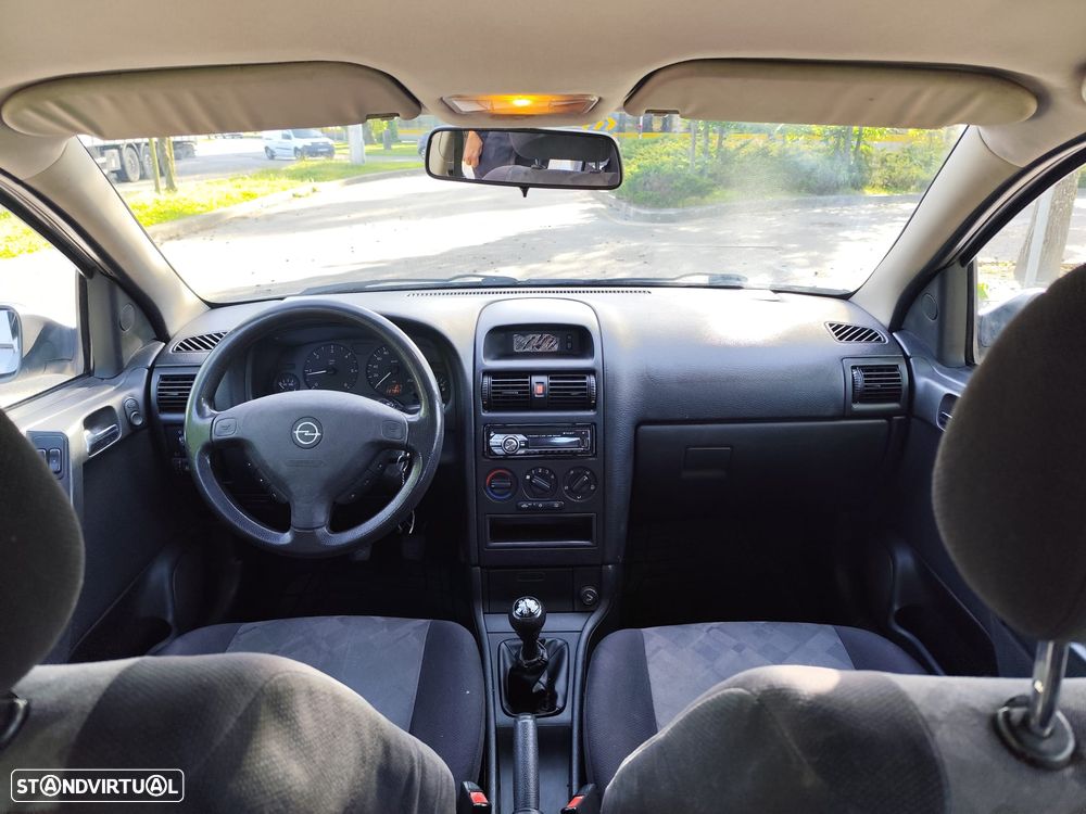 Opel Astra 2.0 Di 100 - 8