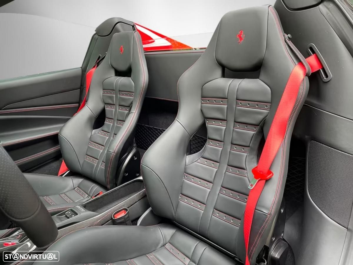 Ferrari F8 Tributo Spider - 10
