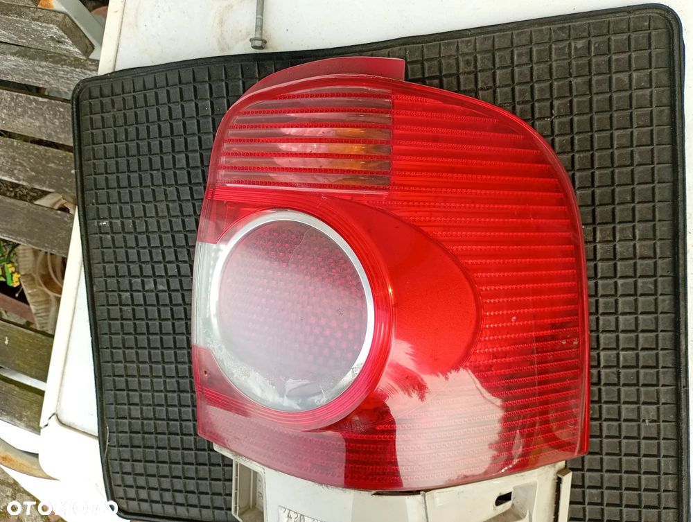 VW Sharan lift tylna prawa lampa 04-10r - 2