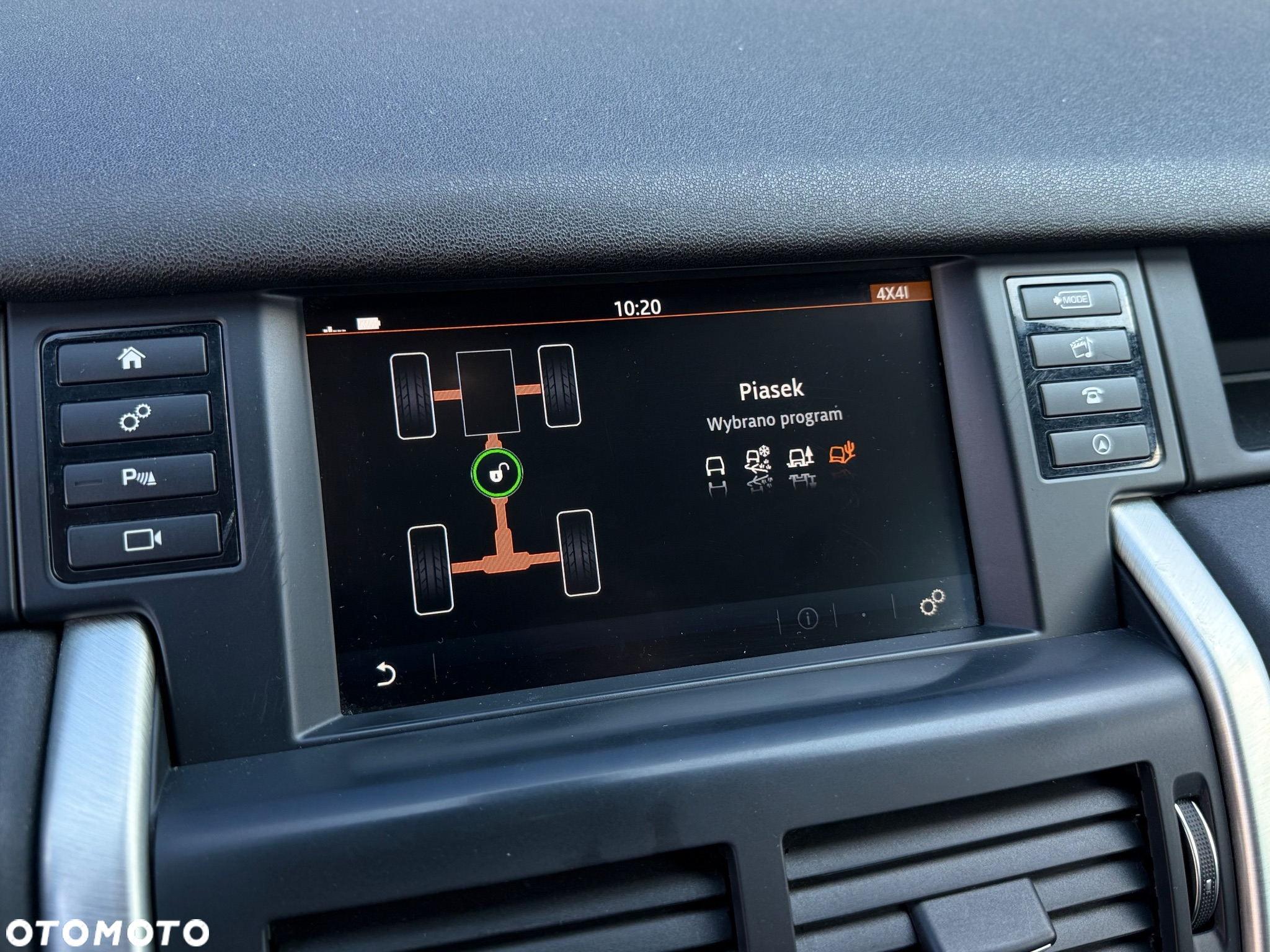 Land Rover Discovery Sport - 16