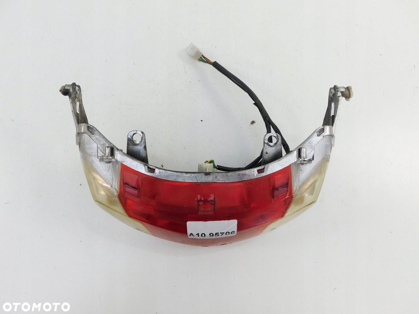LAMPA TYLNA TYŁ DO SKUTERA CHIŃSKIEGO - 1