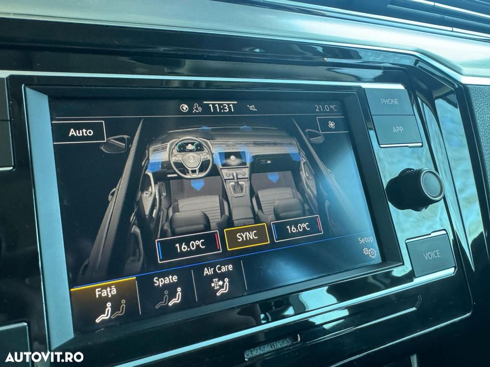 Volkswagen Passat 2.0 TDI DSG Highline - 27
