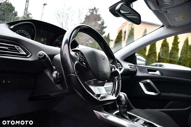 Peugeot 308 BlueHDi FAP 120 EAT6 Stop & Start Allure - 11