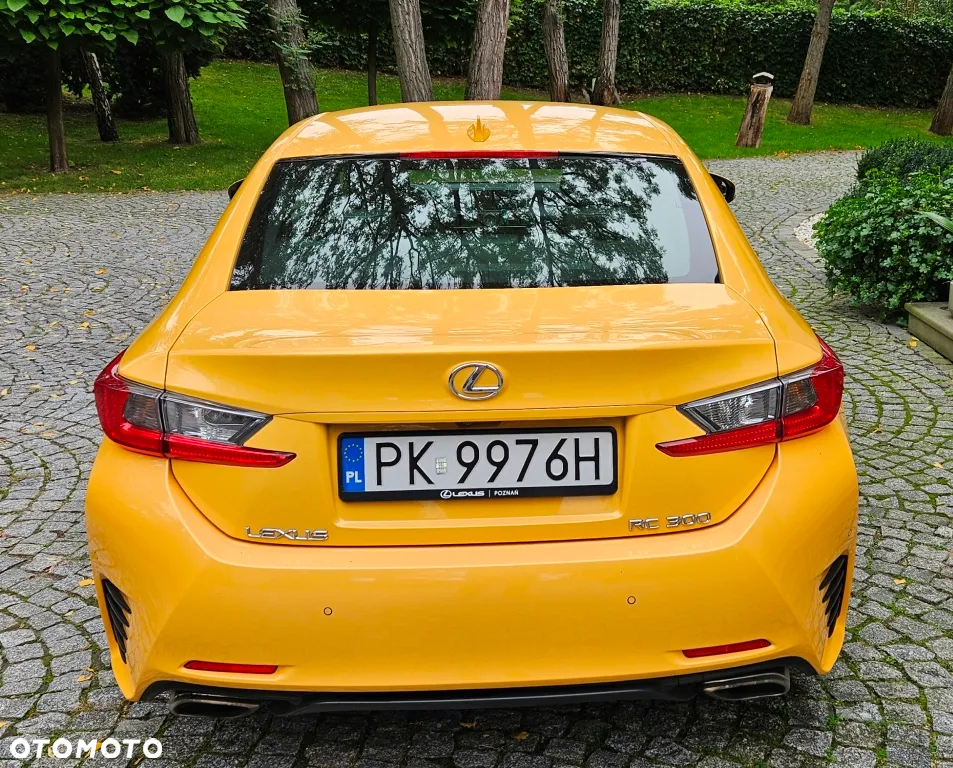 Lexus RC 200t / 300 F Sport - 7