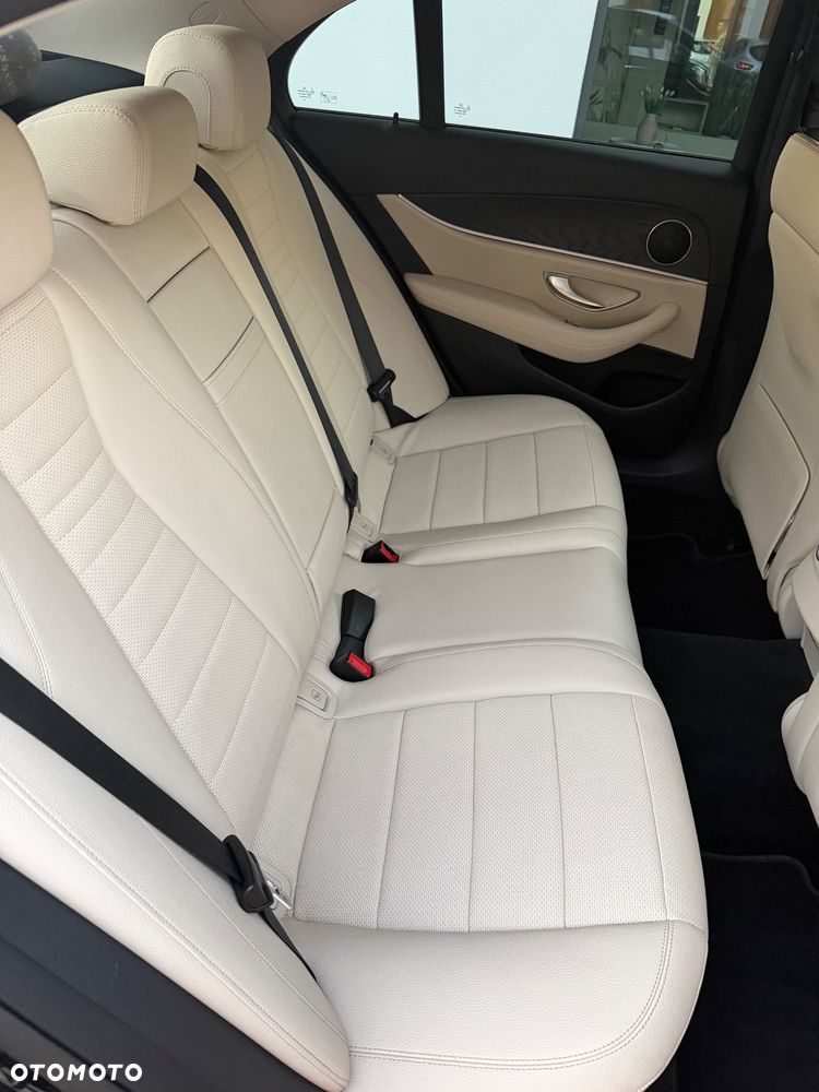 Mercedes-Benz Klasa E 220 d 4-Matic Avantgarde - 7