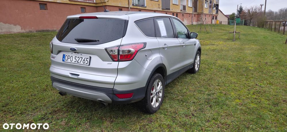 Ford Kuga - 4