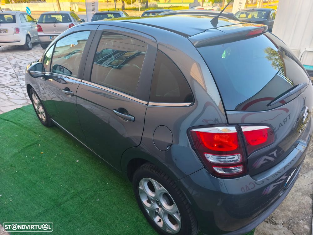 Citroën C3 1.2 PureTech Shine - 23