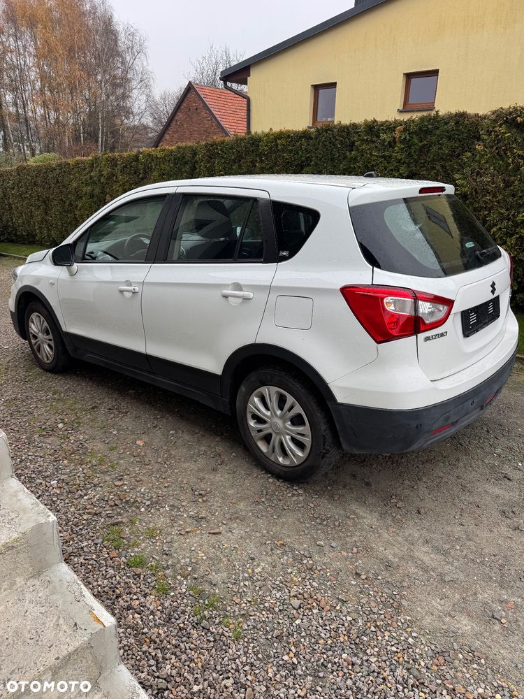 Suzuki SX4 S-Cross 1.0 T Comfort - 4