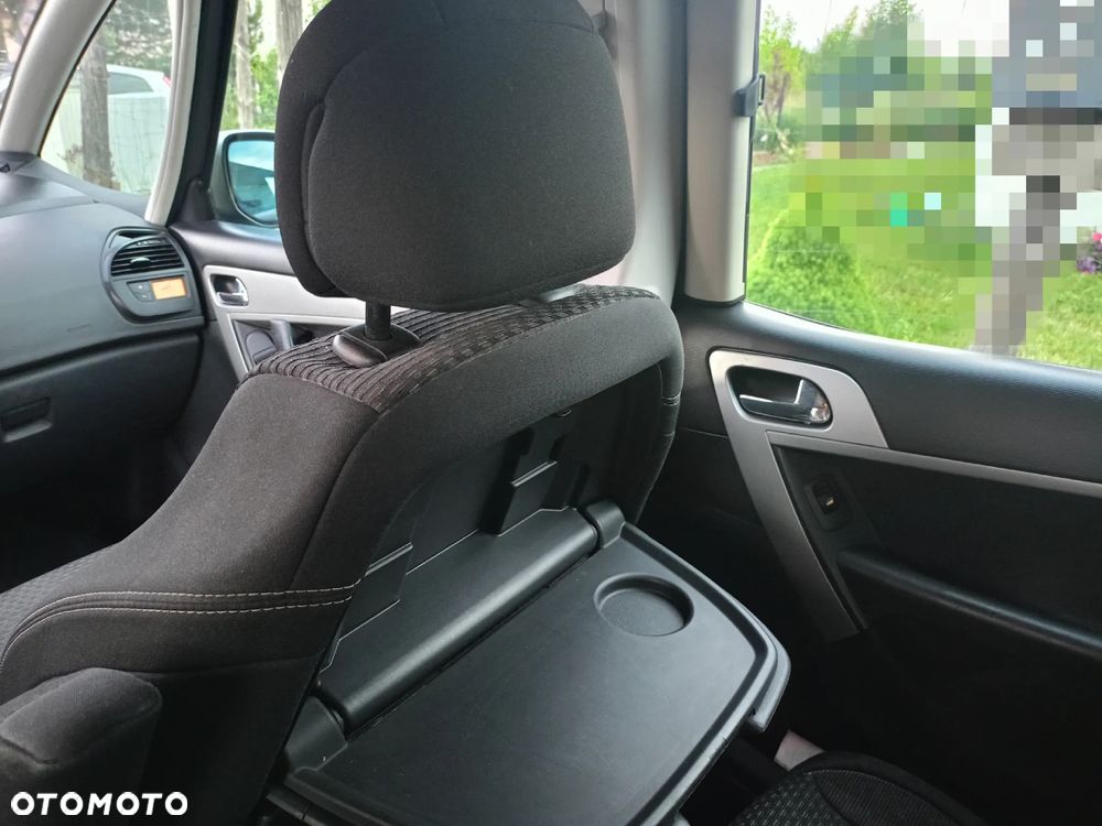Citroën C4 Picasso 1.8 16V Advance - 20