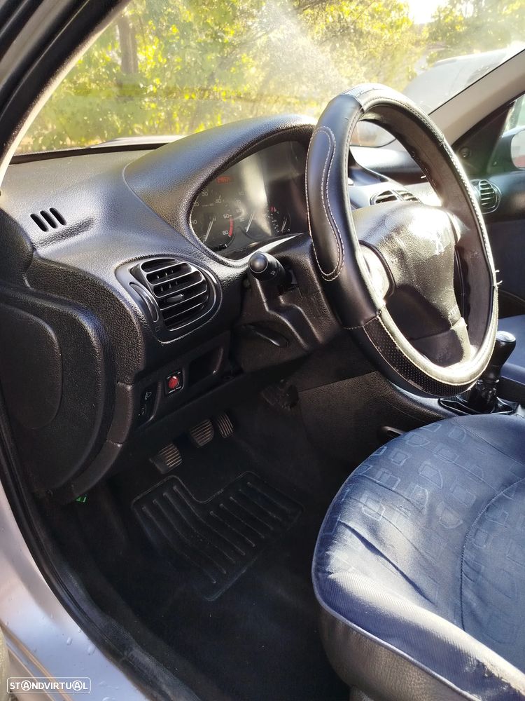 Peugeot 206 1.4 HDi XR - 35