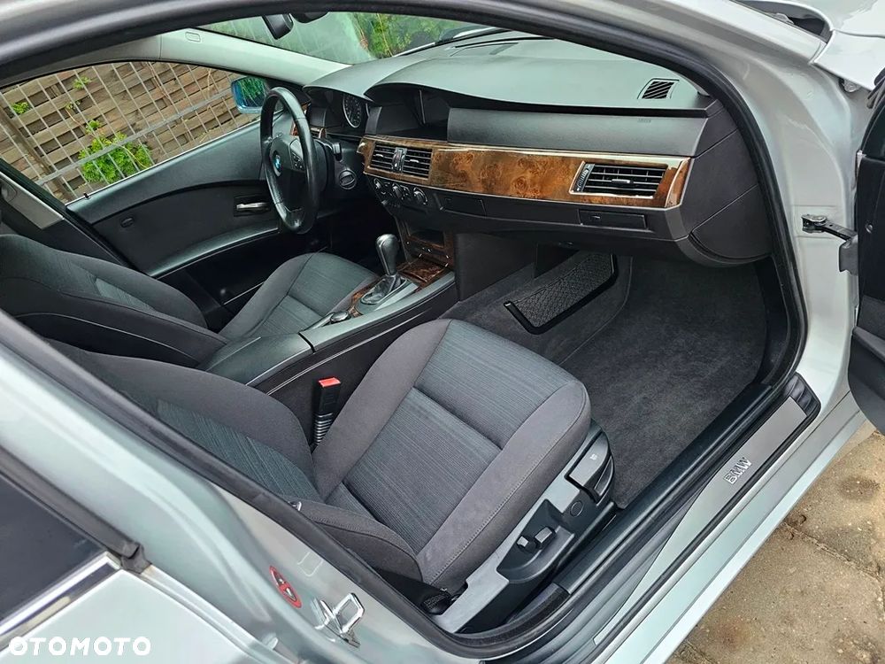 BMW Seria 5 520d Edition Fleet Sport - 18