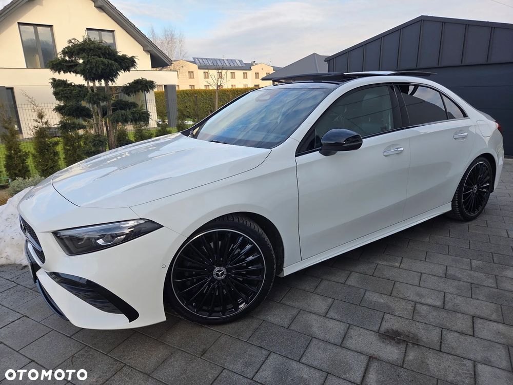 Mercedes-Benz Klasa A 220 4-Matic AMG Line 7G-DCT - 5