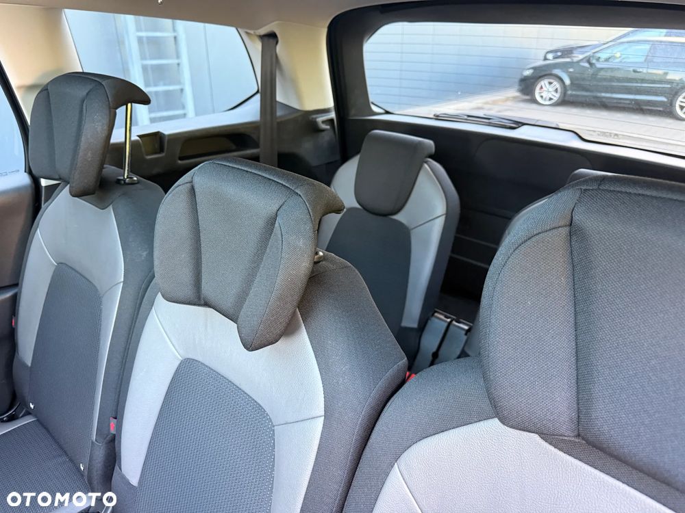 Citroën C4 Picasso 1.6 THP Exclusive S&S EAT6 - 26