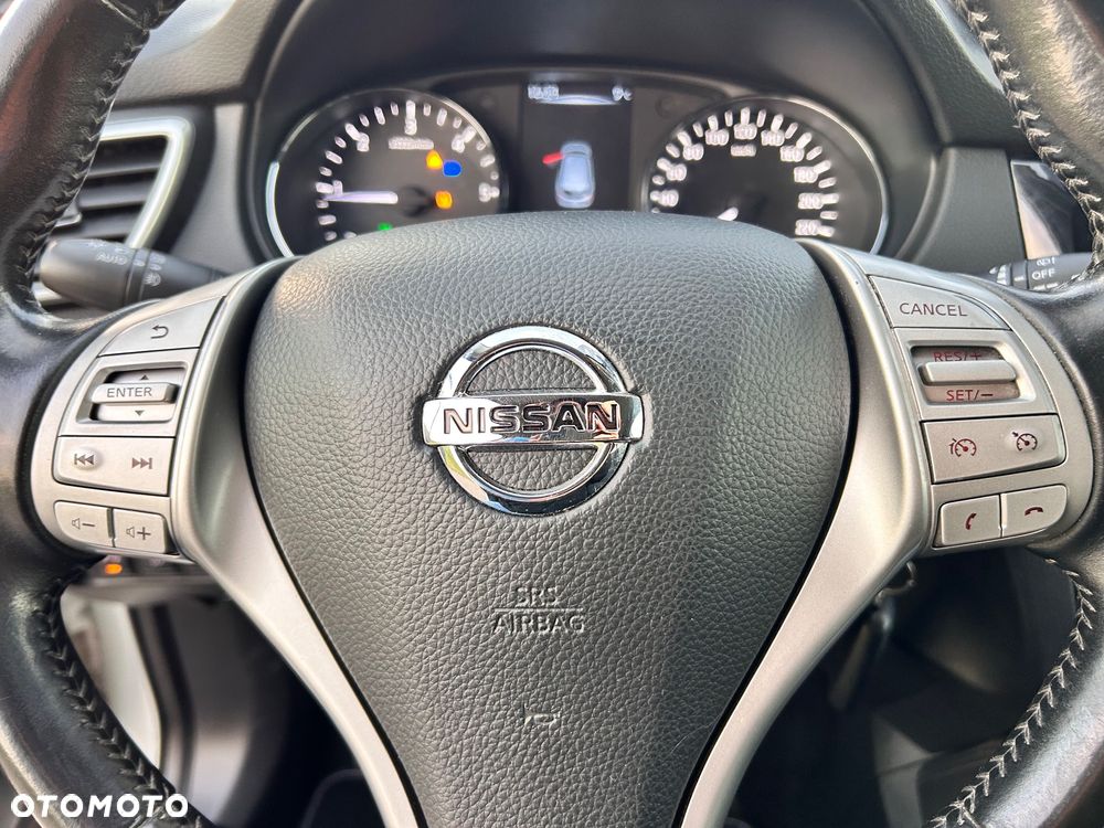 Nissan Qashqai 1.6 DCi Xtronic ACENTA - 20