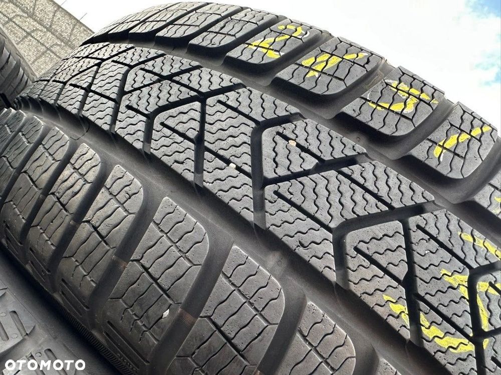 215/55r17 Pirelli SottoZero 3_7,4mm_4szt_(33) - 5